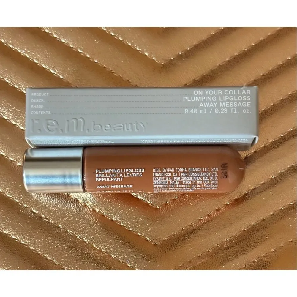 r.e.m. BEAUTY - NWTIB - On Your Collar Plumping Lip Gloss in 